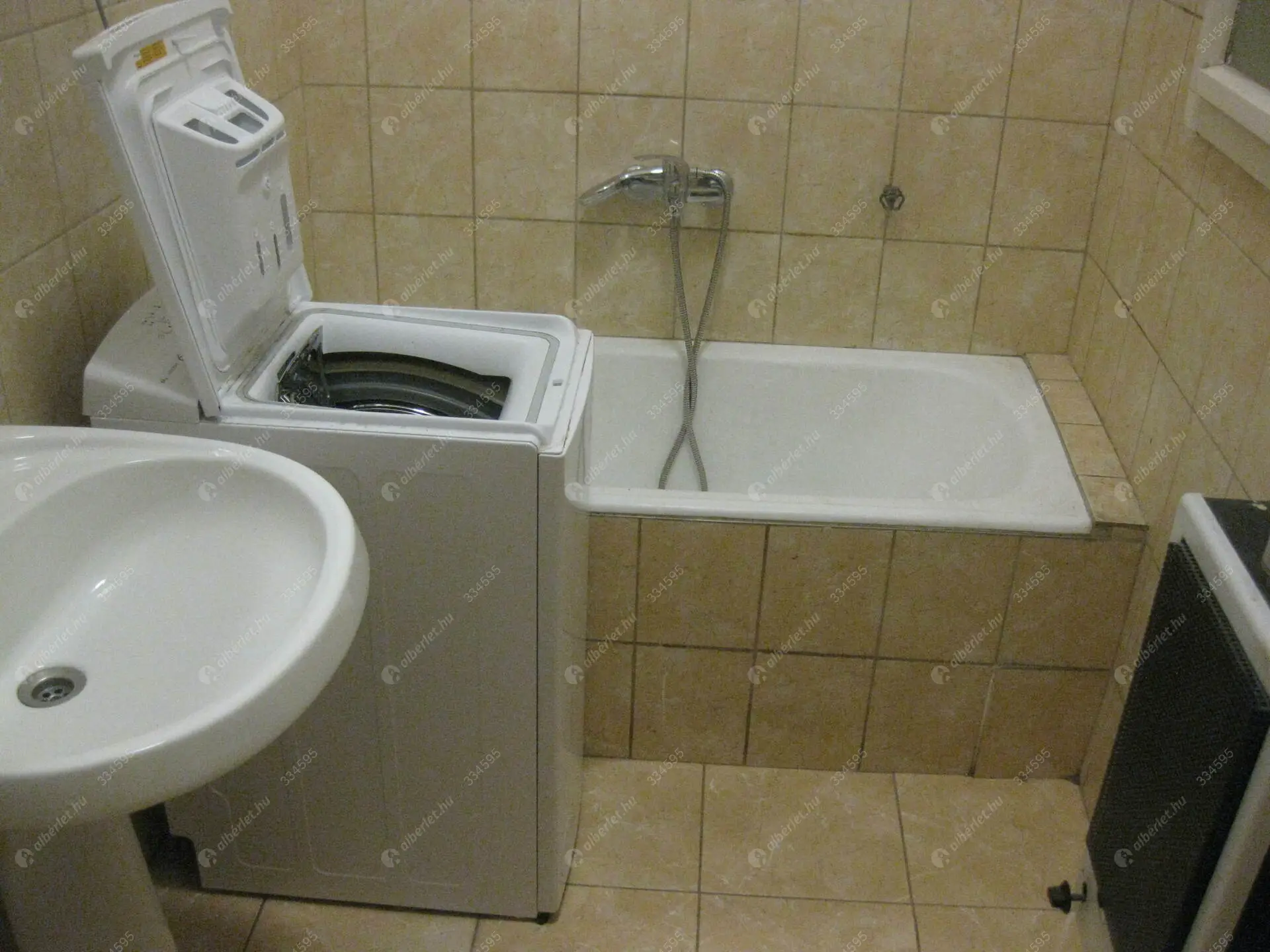 Kiadó albérlet 180000 Ft/hó áron: Budapest, VIII. kerület  Üllői út. Mérete: 42 nm, 1 szobás | Alberlet.hu - 5781935