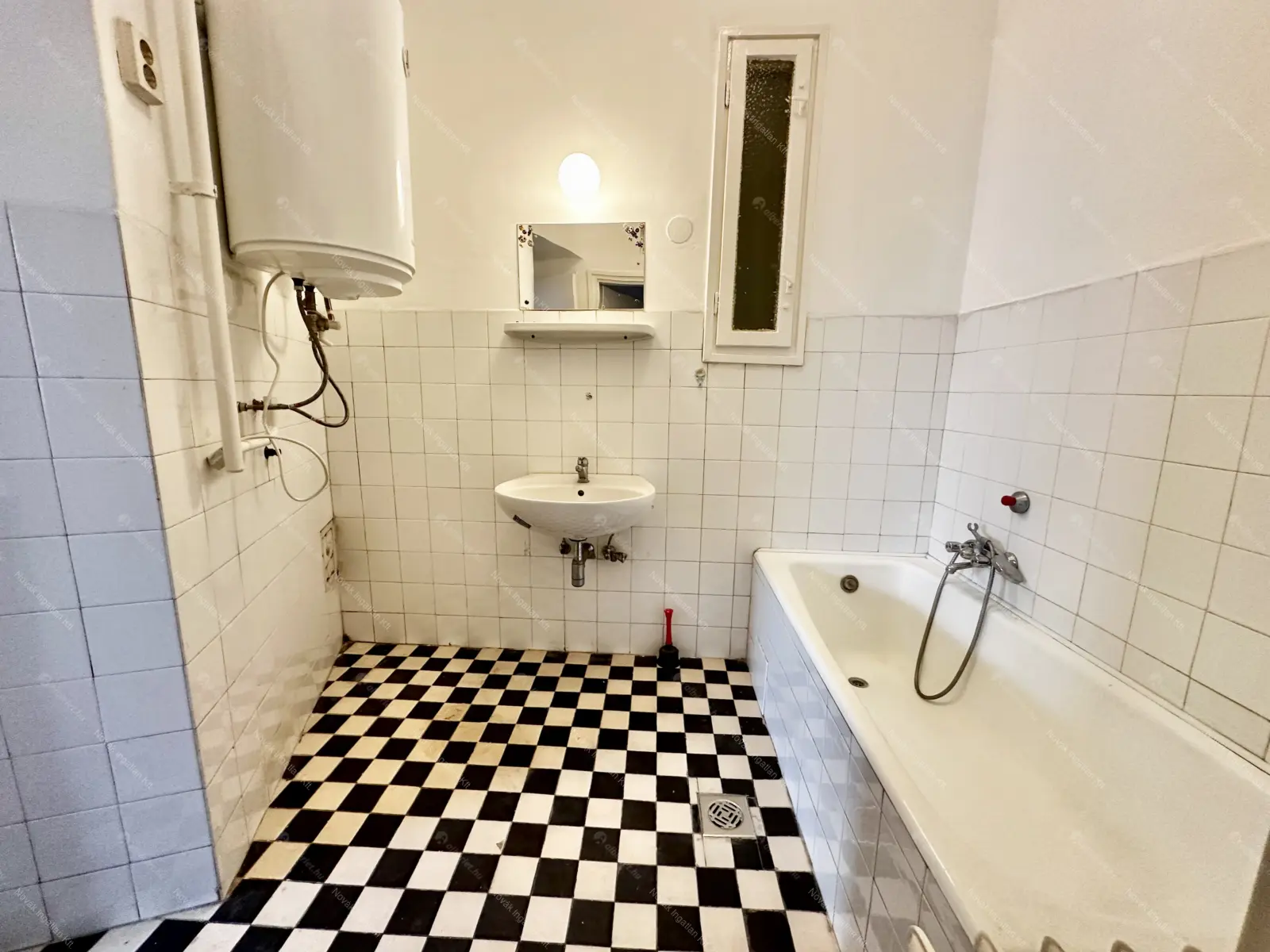 Kiadó albérlet 280000 Ft/hó áron: Budapest, VIII. kerület  Üllői út. Mérete: 90 nm, 3 szobás | Alberlet.hu - 6673181