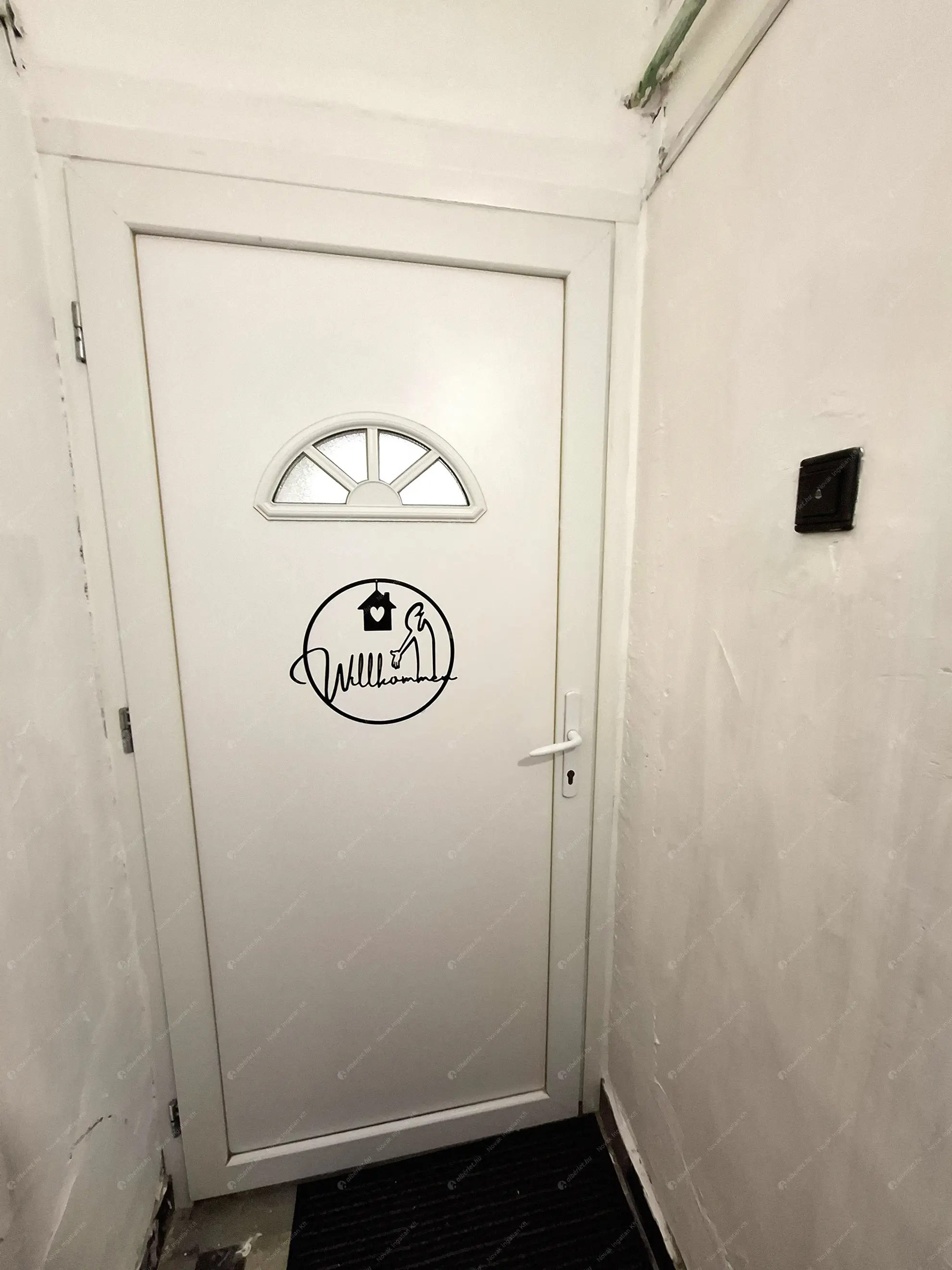 Kiadó albérlet 180000 Ft/hó áron: Budapest, VIII. kerület  uzsoki . Mérete: 24 nm, 1 szobás | Alberlet.hu - 6577952