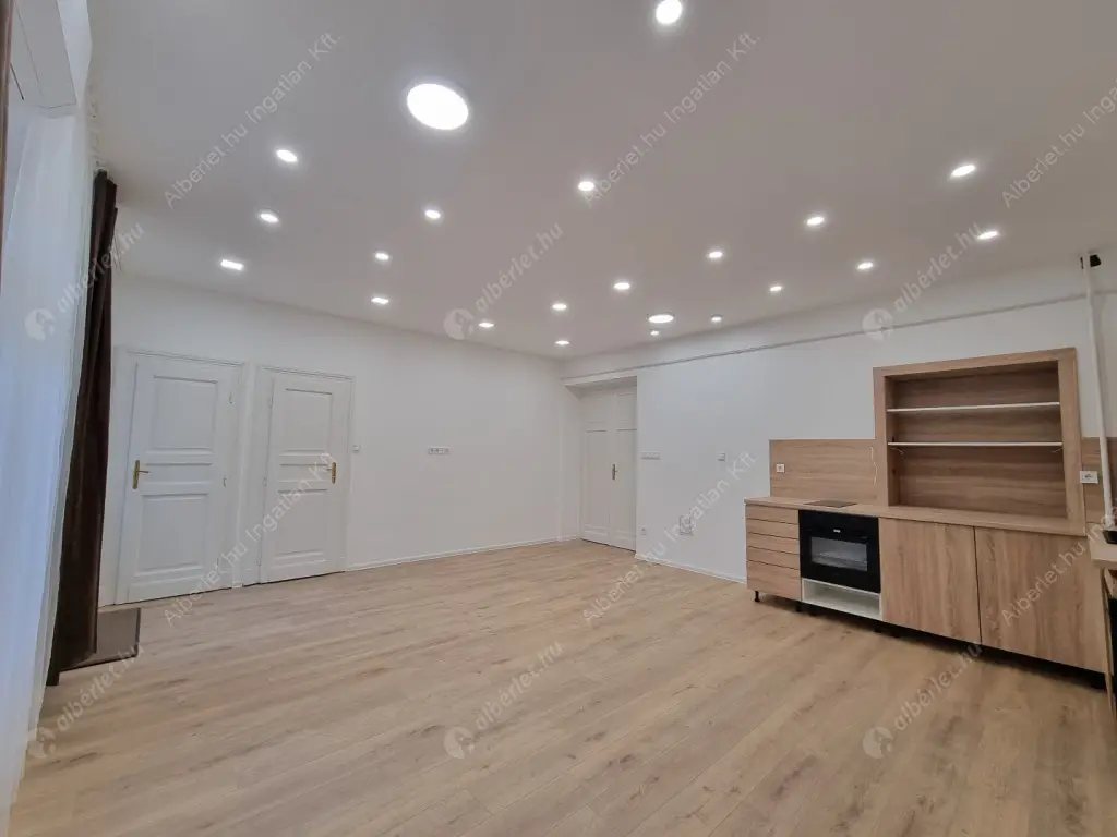 Kiadó albérlet 395000 Ft/hó áron: Budapest, VIII. kerület  Vajda Péter utca. Mérete: 94 nm, 3 szobás | Alberlet.hu - 6554418