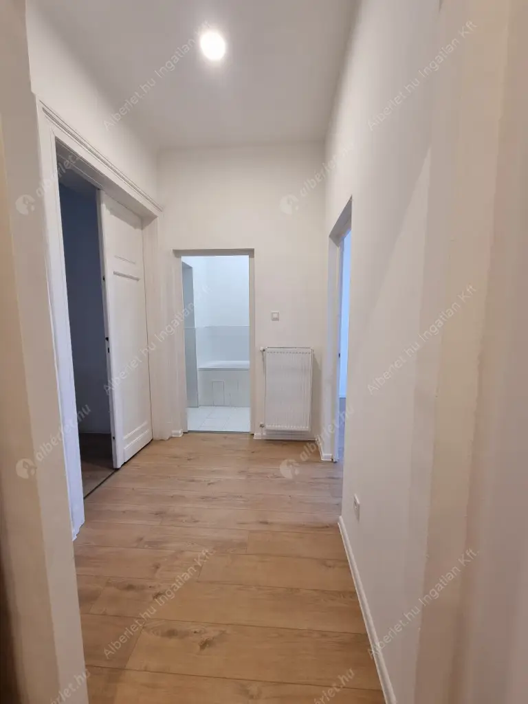 Kiadó albérlet 395000 Ft/hó áron: Budapest, VIII. kerület  Vajda Péter utca. Mérete: 94 nm, 3 szobás | Alberlet.hu - 6554422