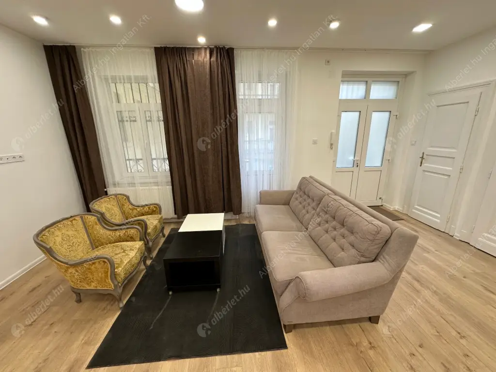 Kiadó albérlet 370000 Ft/hó áron: Budapest, VIII. kerület  Vajda Péter utca. Mérete: 94 nm, 3 szobás | Alberlet.hu - 6581056