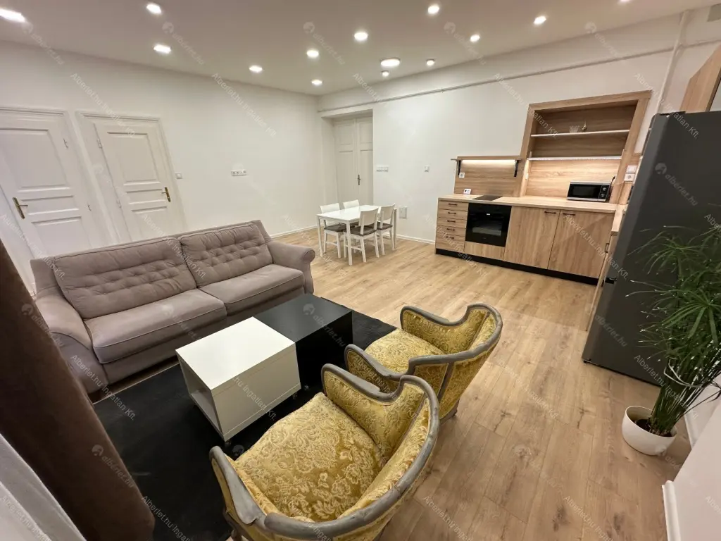 Kiadó albérlet 380000 Ft/hó áron: Budapest, VIII. kerület  Vajda Péter utca. Mérete: 94 nm, 3 szobás | Alberlet.hu - 6664977