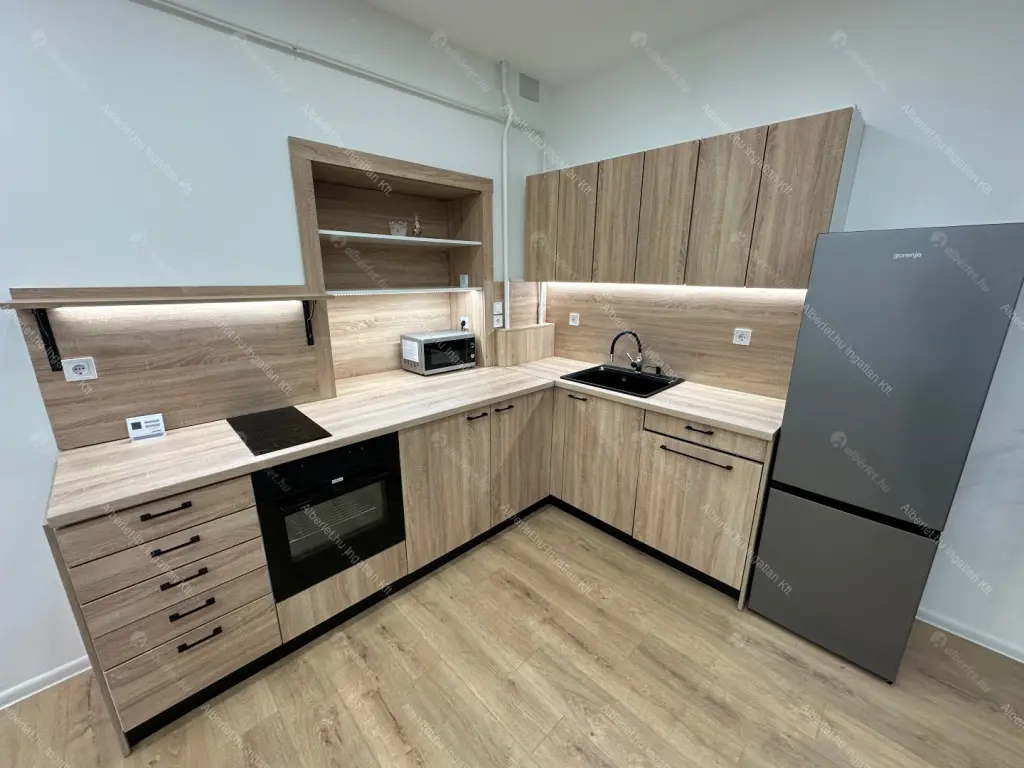 Kiadó albérlet 320000 Ft/hó áron: Budapest, VIII. kerület  Vajda Péter utca. Mérete: 94 nm, 3 szobás | Alberlet.hu - 6705249