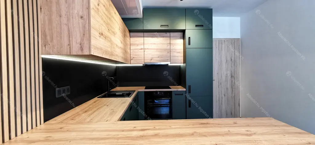 Kiadó albérlet 300000 Ft/hó áron: Budapest, VIII. kerület  Vajdahunyad utca. Mérete: 39 nm, 2 szobás | Alberlet.hu - 6643840