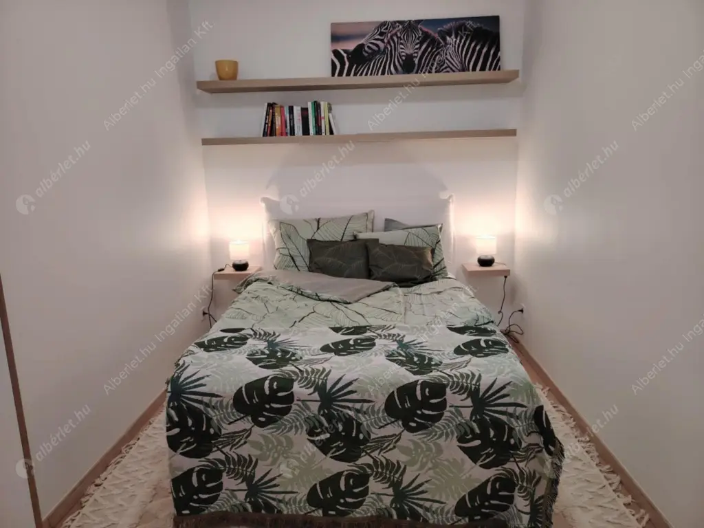 Kiadó albérlet 260000 Ft/hó áron: Budapest, VIII. kerület  Vajdahunyad utca. Mérete: 40 nm, 1 szobás | Alberlet.hu - 6554189
