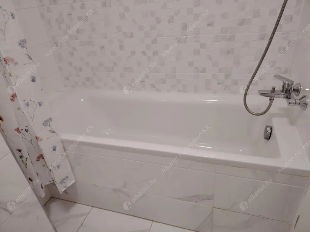 Kiadó albérlet 260000 Ft/hó áron: Budapest, VIII. kerület  Vajdahunyad utca. Mérete: 40 nm, 1 szobás | Alberlet.hu - 6554200