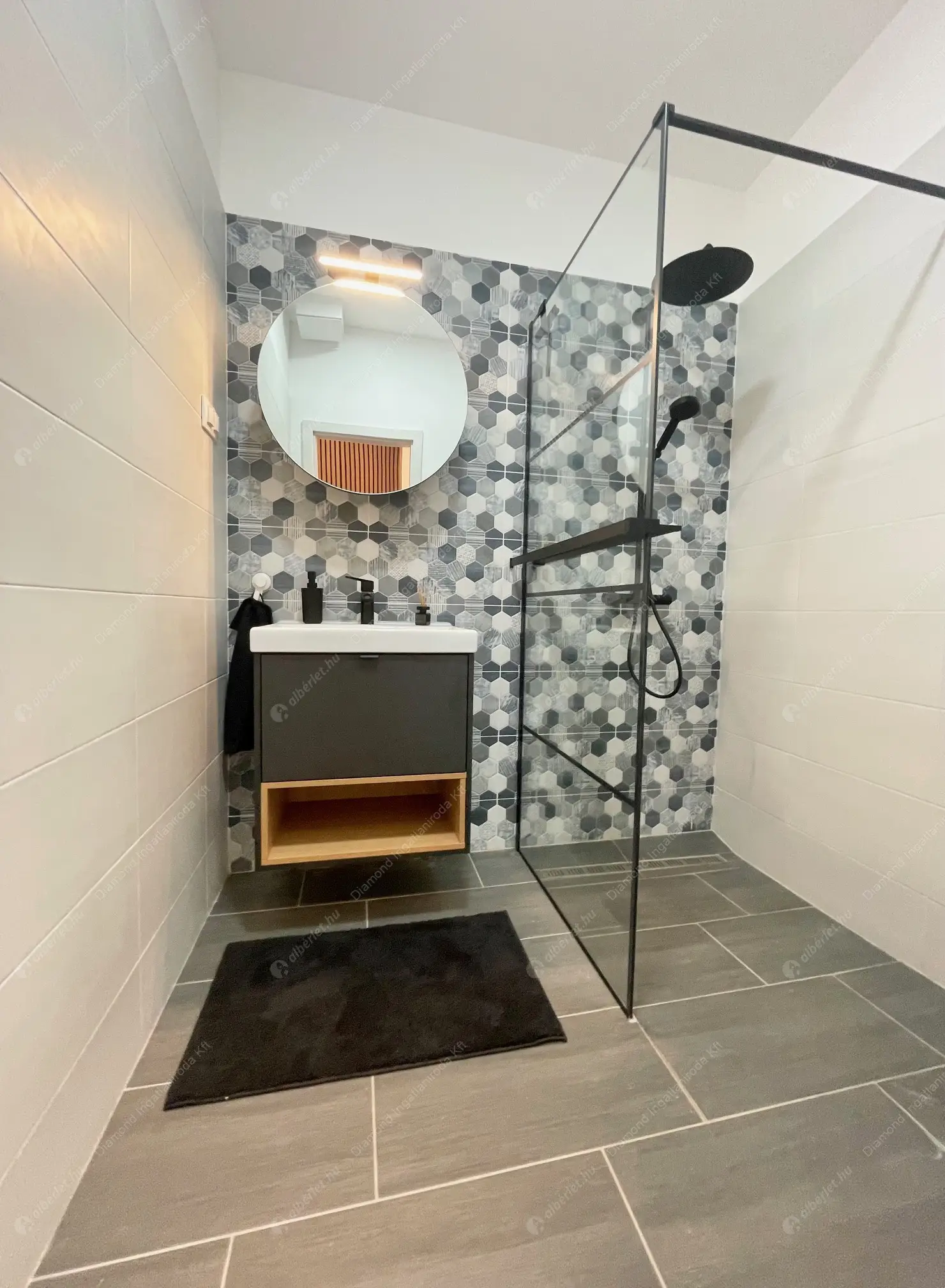 Kiadó albérlet 386000 Ft/hó áron: Budapest, VIII. kerület  Vajdahunyad utca. Mérete: 65 nm, 3 szobás | Alberlet.hu - 6563853