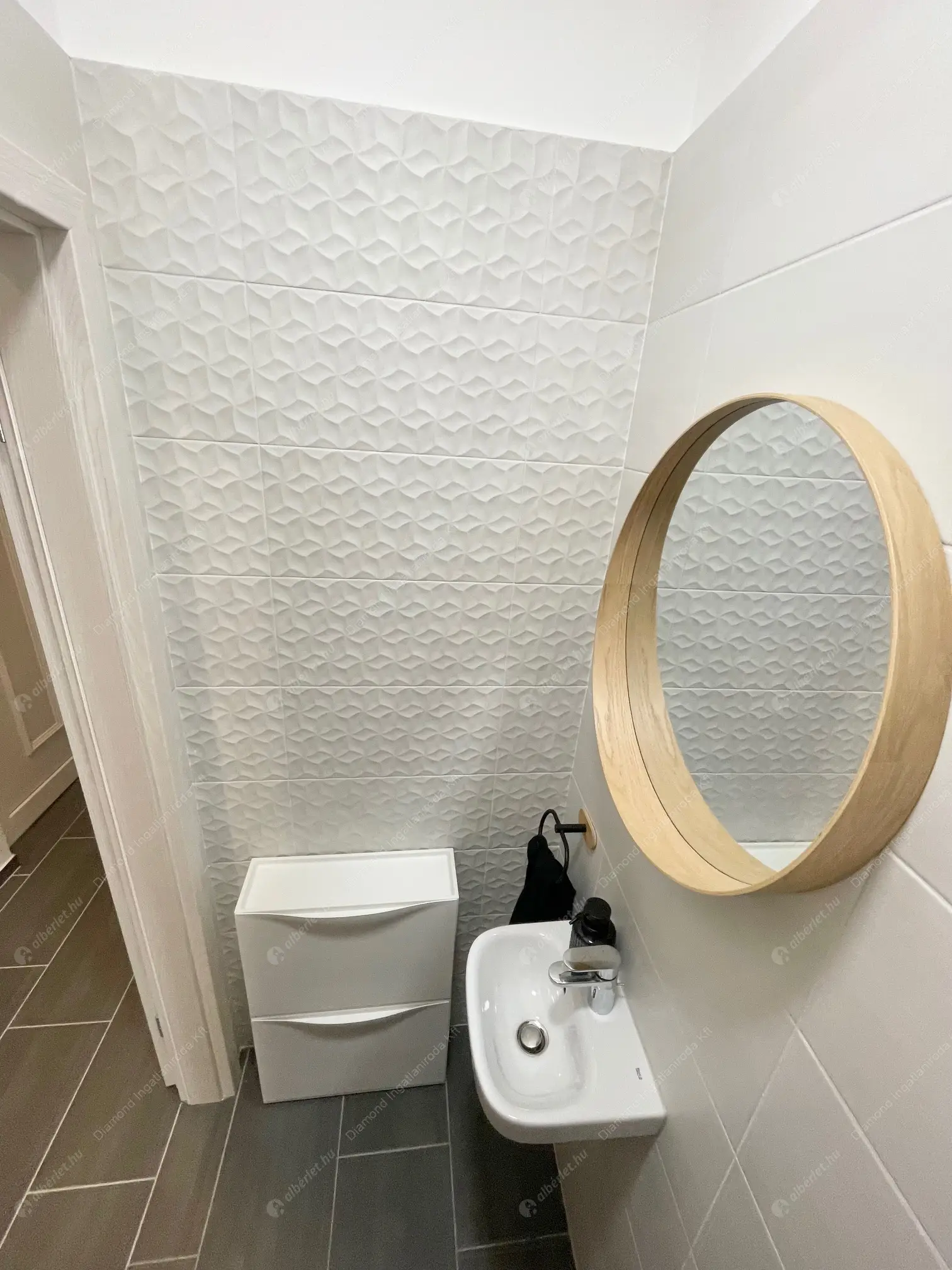 Kiadó albérlet 386000 Ft/hó áron: Budapest, VIII. kerület  Vajdahunyad utca. Mérete: 65 nm, 3 szobás | Alberlet.hu - 6563859