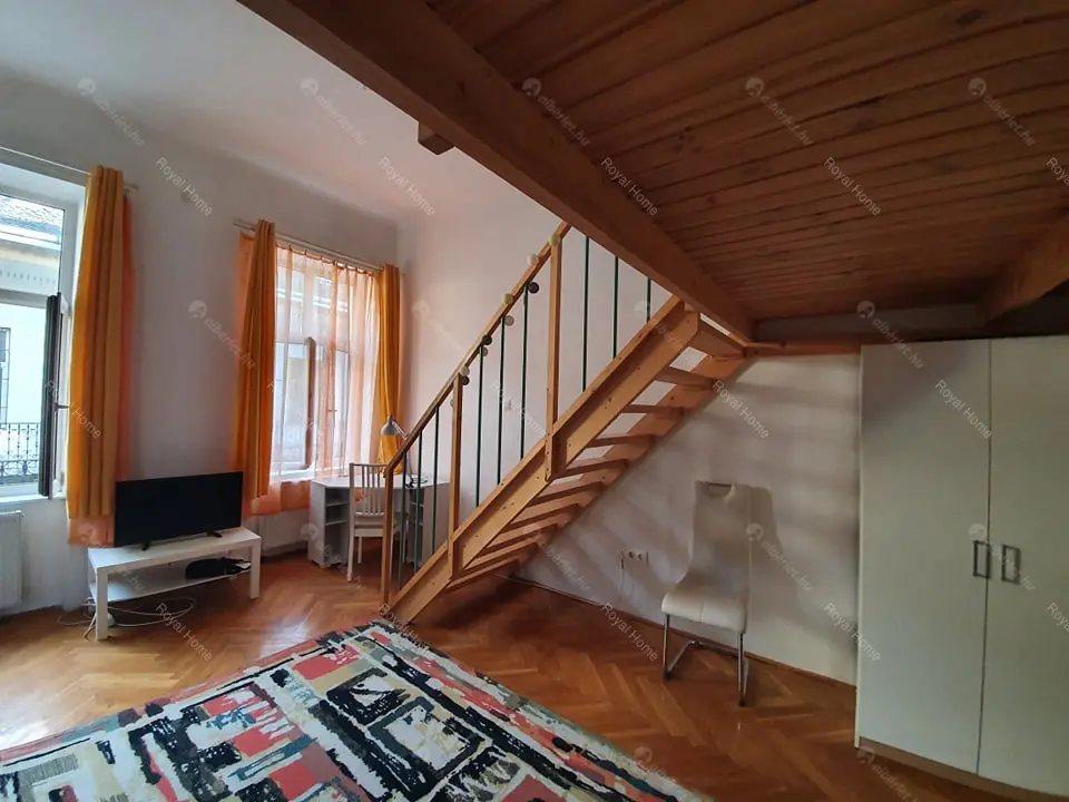 Kiadó albérlet 190000 Ft/hó áron: Budapest, VIII. kerület  Vas utca. Mérete: 34 nm, 1 szobás | Alberlet.hu - 5394192