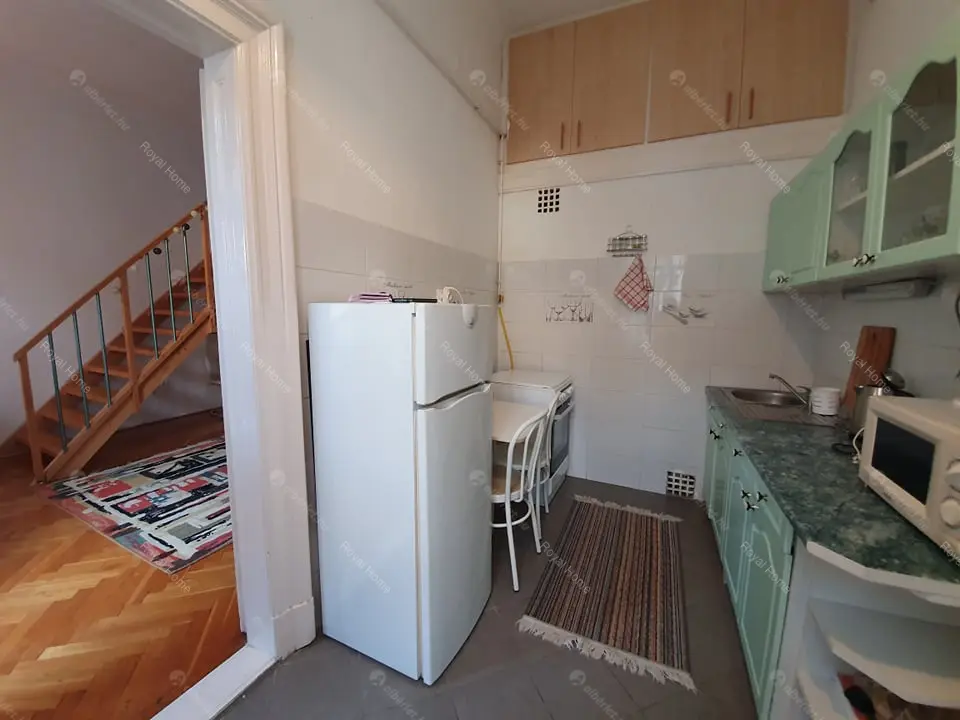 Kiadó albérlet 190000 Ft/hó áron: Budapest, VIII. kerület  Vas utca. Mérete: 34 nm, 1 szobás | Alberlet.hu - 5394193