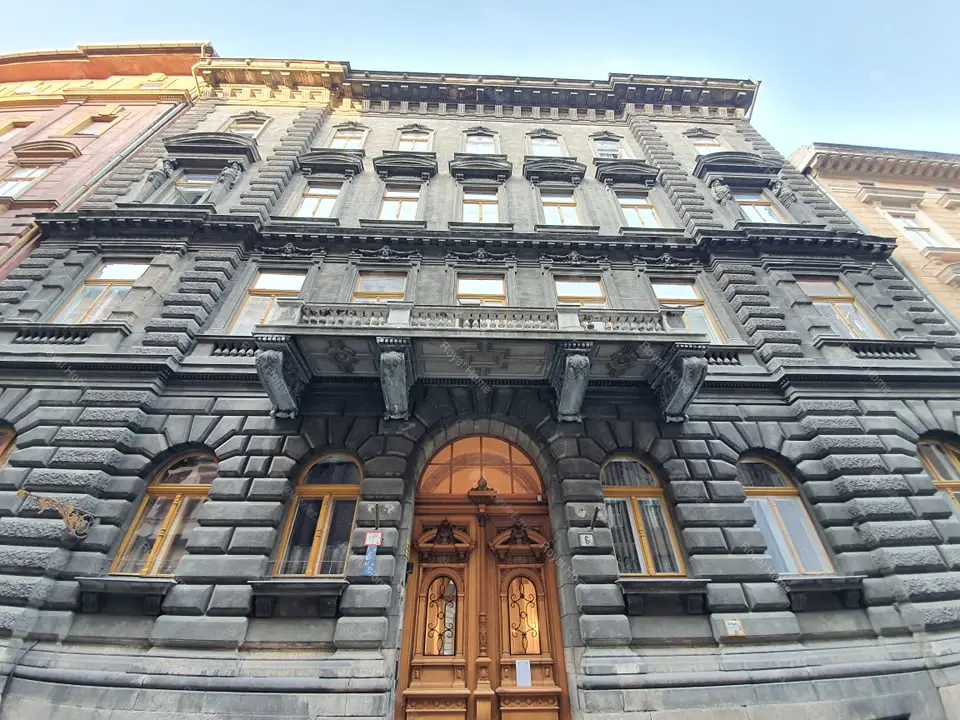 Kiadó albérlet 190000 Ft/hó áron: Budapest, VIII. kerület  Vas utca. Mérete: 34 nm, 1 szobás | Alberlet.hu - 5394195