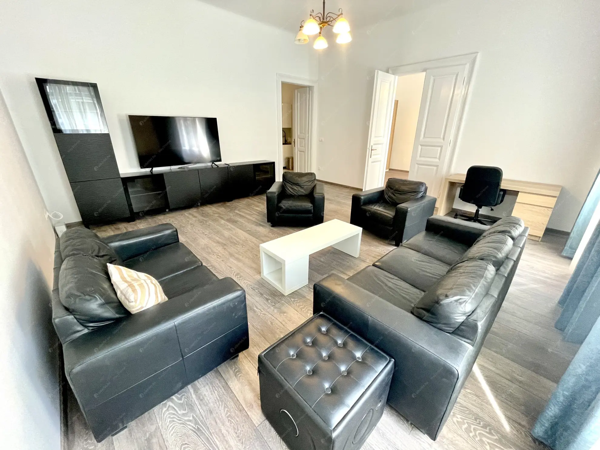 Kiadó albérlet 260000 Ft/hó áron: Budapest, VIII. kerület  Vas utca. Mérete: 70 nm, 2 szobás | Alberlet.hu - 6627698