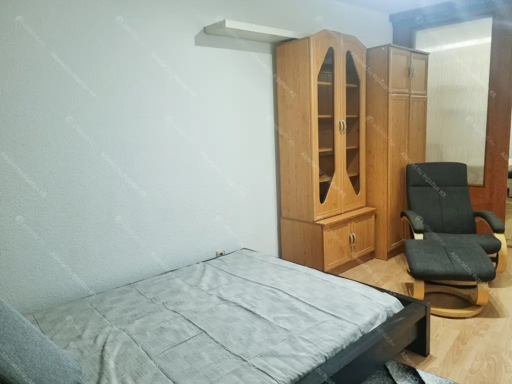 Kiadó albérlet 220000 Ft/hó áron: Budapest, VIII. kerület  Víg utca. Mérete: 52 nm, 1 szobás | Alberlet.hu - 6648094