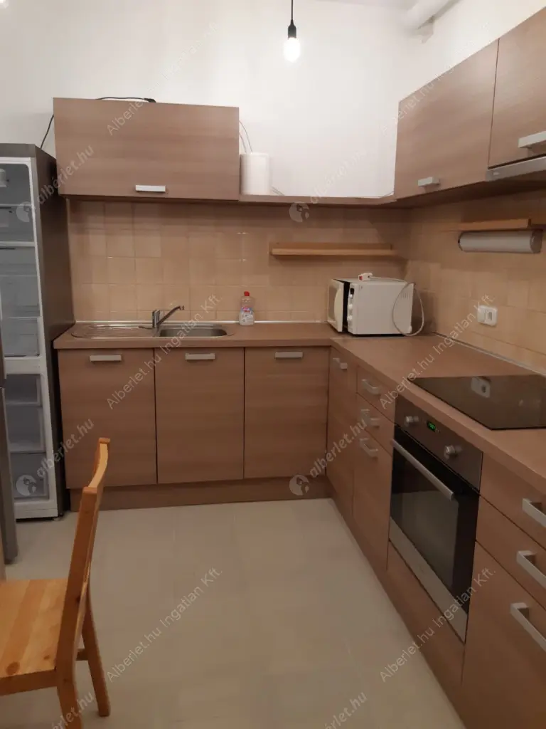 Kiadó albérlet 260000 Ft/hó áron: Budapest, VIII. kerület  Víg utca. Mérete: 55 nm, 2 szobás | Alberlet.hu - 6581337