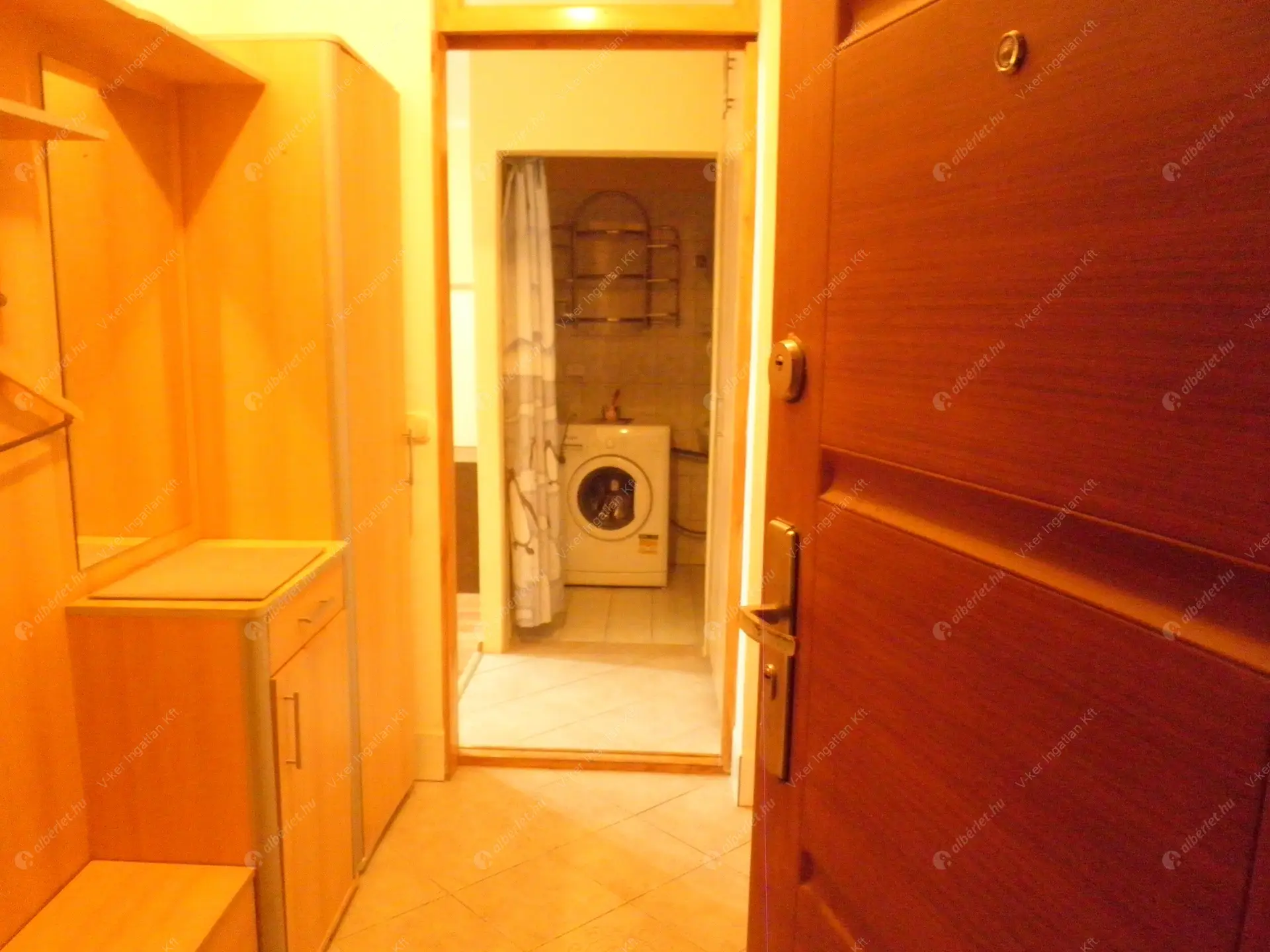 Kiadó albérlet 160000 Ft/hó áron: Budapest, X. kerület  Csilla utca. Mérete: 35 nm, 1 szobás | Alberlet.hu - 6345775