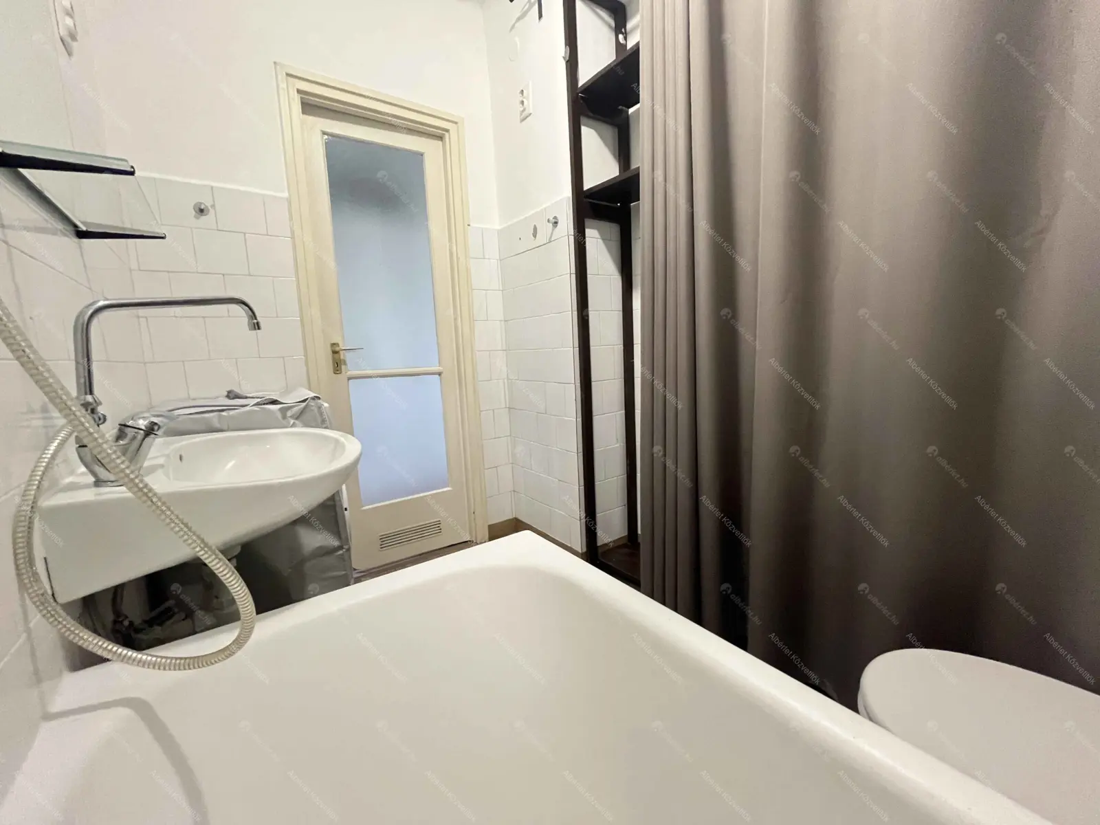 Kiadó albérlet 165000 Ft/hó áron: Budapest, X. kerület  Hatház utca. Mérete: 33 nm, 1 szobás | Alberlet.hu - 6680049