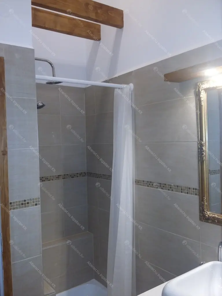 Kiadó albérlet 270000 Ft/hó áron: Budapest, X. kerület  Hölgy utca. Mérete: 82 nm, 3 szobás | Alberlet.hu - 6695483