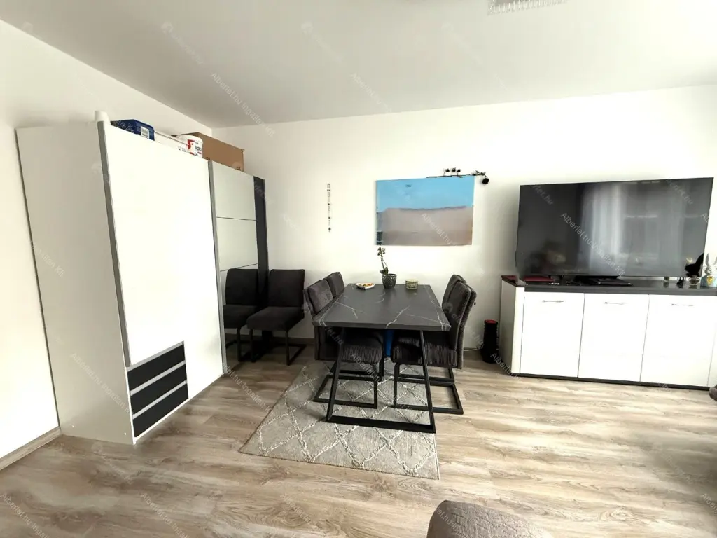 Kiadó albérlet 260000 Ft/hó áron: Budapest, X. kerület  Kápolna utca. Mérete: 44 nm, 2 szobás | Alberlet.hu - 6658955