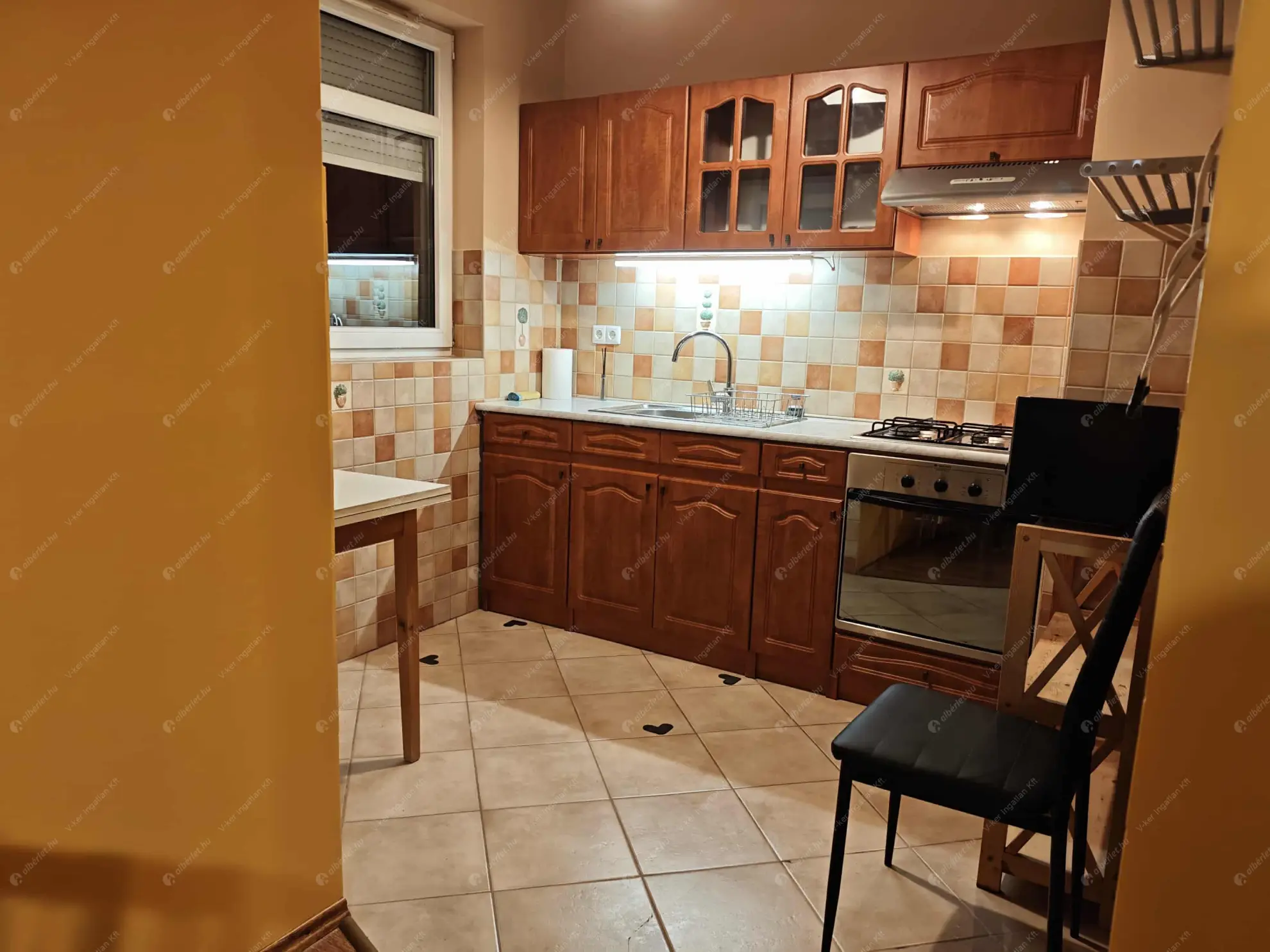 Kiadó albérlet 220000 Ft/hó áron: Budapest, X. kerület  Lámpagyár utca. Mérete: 65 nm, 3 szobás | Alberlet.hu - 6586416