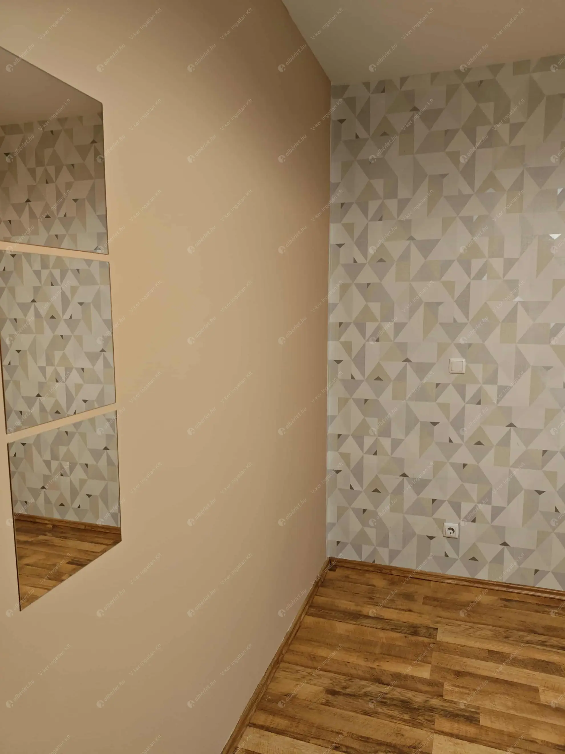 Kiadó albérlet 220000 Ft/hó áron: Budapest, X. kerület  Lámpagyár utca. Mérete: 65 nm, 3 szobás | Alberlet.hu - 6586426