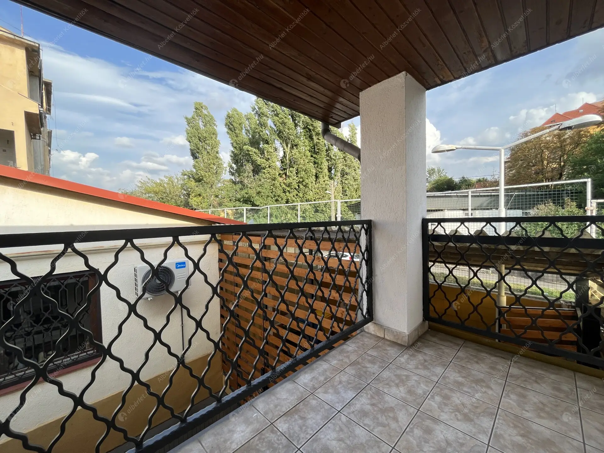 Kiadó albérlet 185000 Ft/hó áron: Budapest, X. kerület  Maglódi út. Mérete: 30 nm, 1 szobás | Alberlet.hu - 6570354