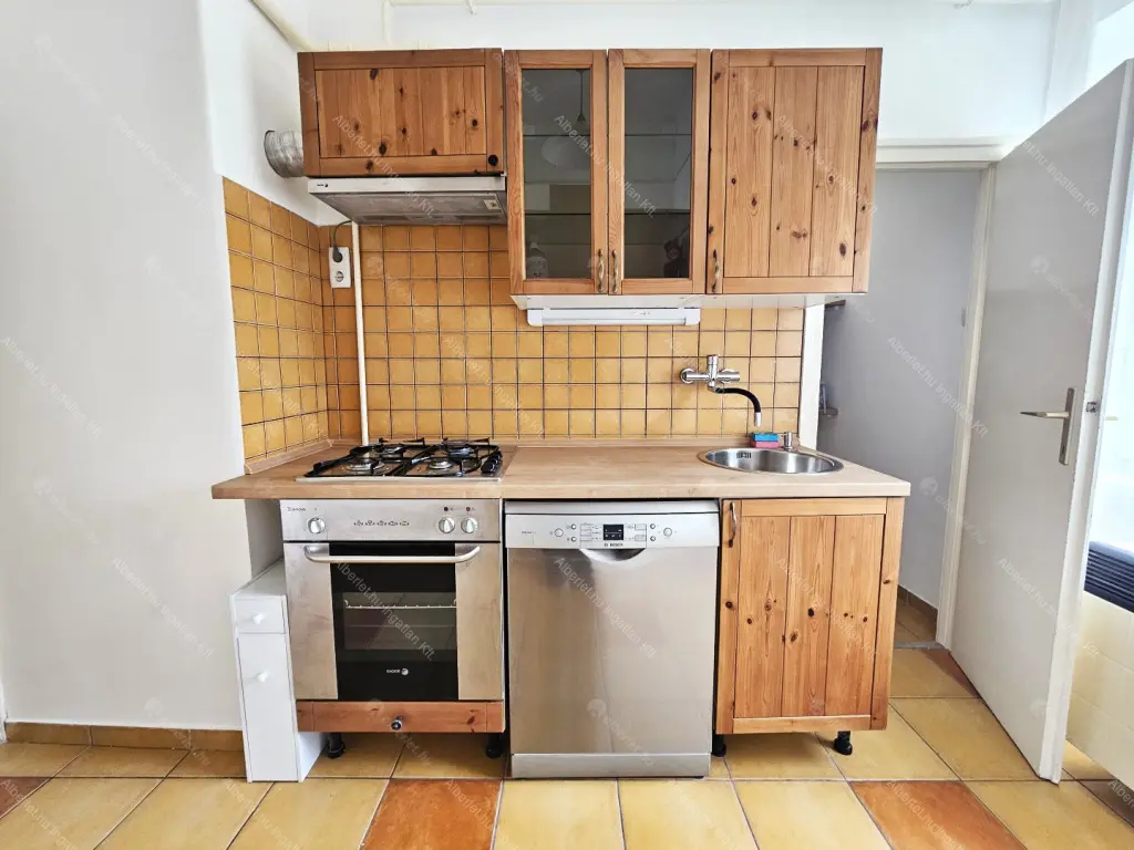 Kiadó albérlet 220000 Ft/hó áron: Budapest, X. kerület  Maglódi út. Mérete: 51 nm, 2 szobás | Alberlet.hu - 6701704