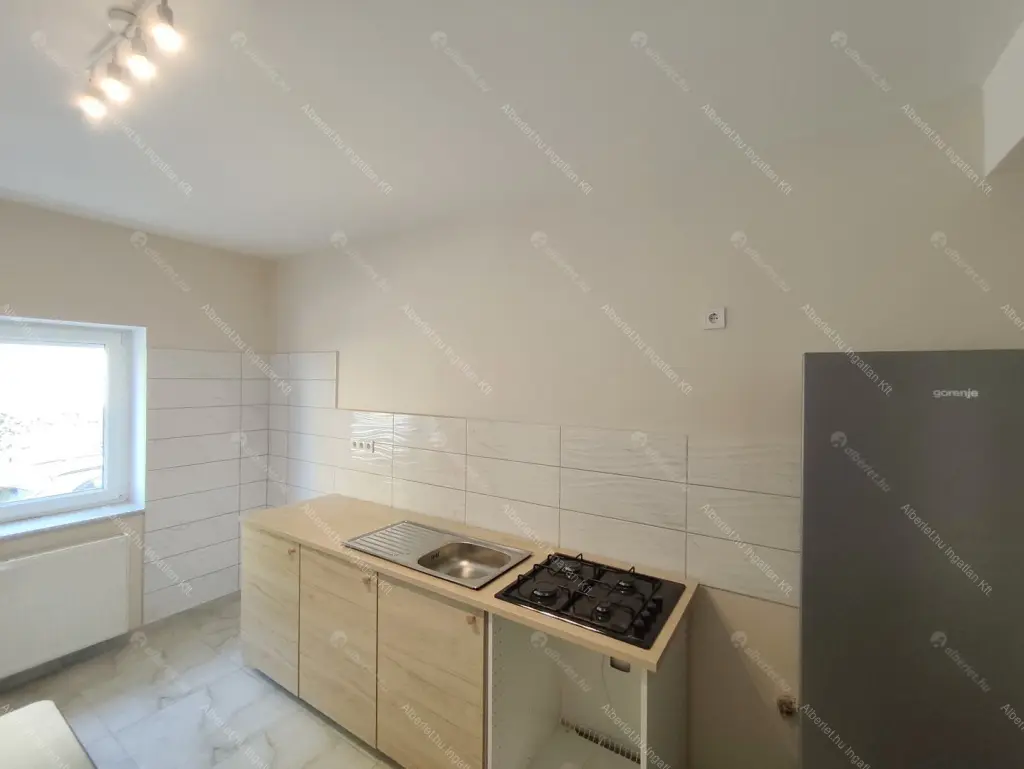 Kiadó albérlet 270000 Ft/hó áron: Budapest, X. kerület  Monori utca. Mérete: 49 nm, 2 szobás | Alberlet.hu - 6768097