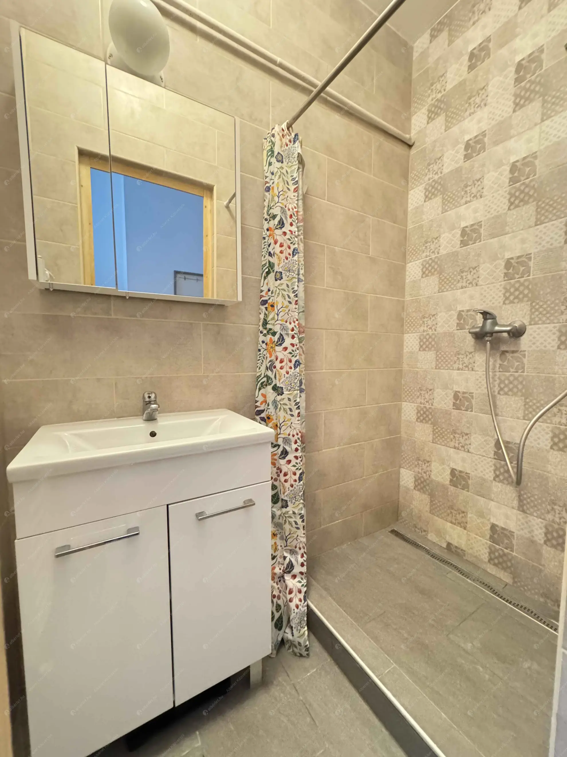 Kiadó albérlet 190000 Ft/hó áron: Budapest, X. kerület  Salgótarjáni út. Mérete: 39 nm, 1 szobás | Alberlet.hu - 6597589