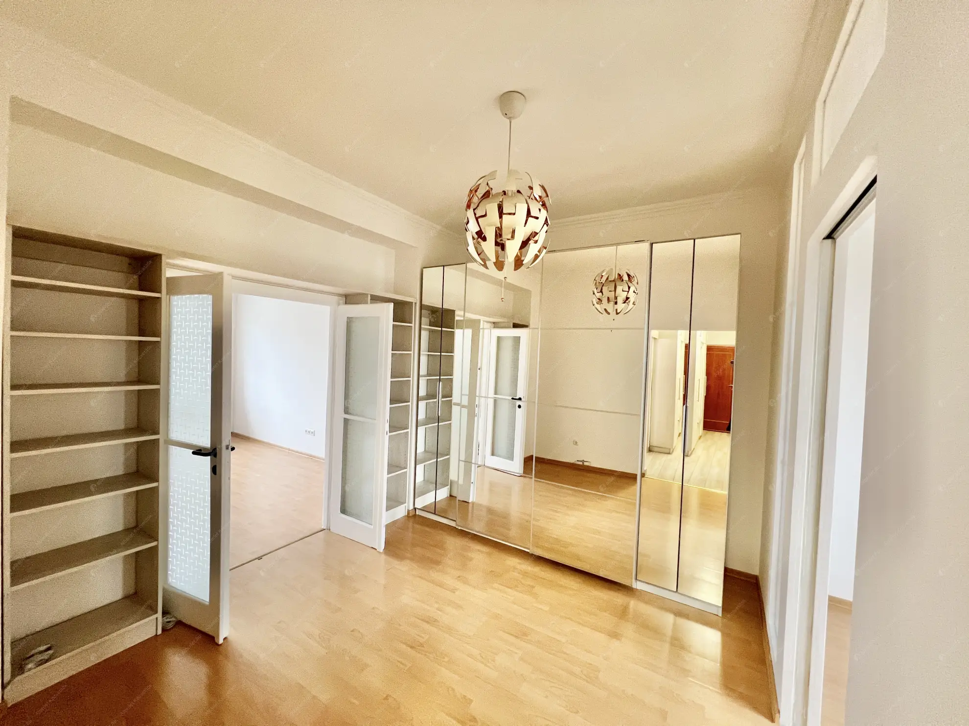 Kiadó albérlet 220000 Ft/hó áron: Budapest, X. kerület  Üllői út. Mérete: 56 nm, 1 szobás | Alberlet.hu - 6596691