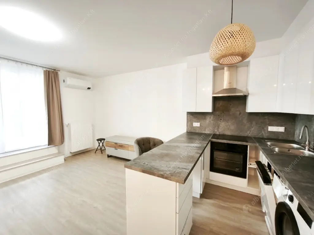 Kiadó albérlet 220000 Ft/hó áron: Budapest, X. kerület  Zágrábi utca. Mérete: 35 nm, 1 szobás | Alberlet.hu - 6582334