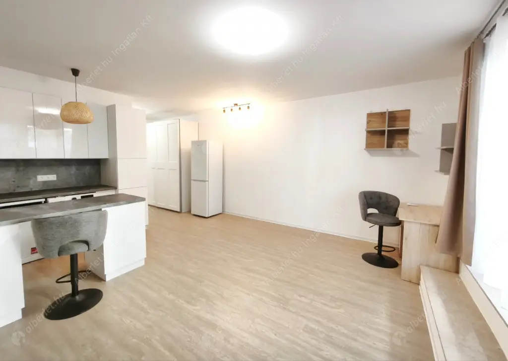 Kiadó albérlet 220000 Ft/hó áron: Budapest, X. kerület  Zágrábi utca. Mérete: 35 nm, 1 szobás | Alberlet.hu - 6582337