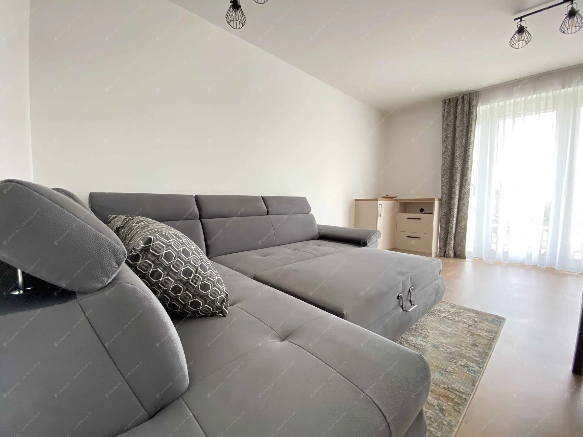 Kiadó albérlet 230000 Ft/hó áron: Budapest, X. kerület  Zágrábi utca. Mérete: 42 nm, 1 szobás | Alberlet.hu - 6612767