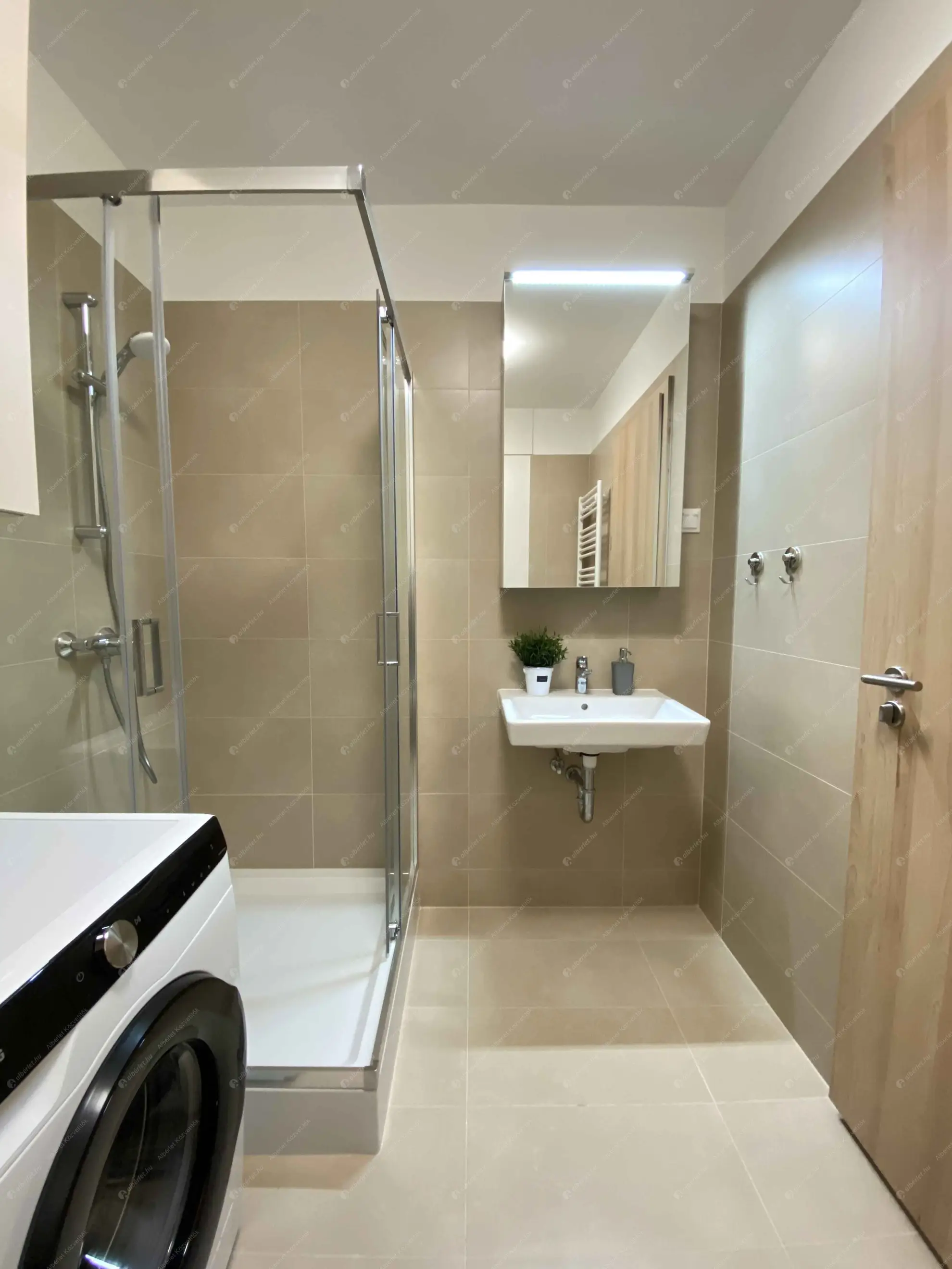 Kiadó albérlet 230000 Ft/hó áron: Budapest, X. kerület  Zágrábi utca. Mérete: 42 nm, 1 szobás | Alberlet.hu - 6612776