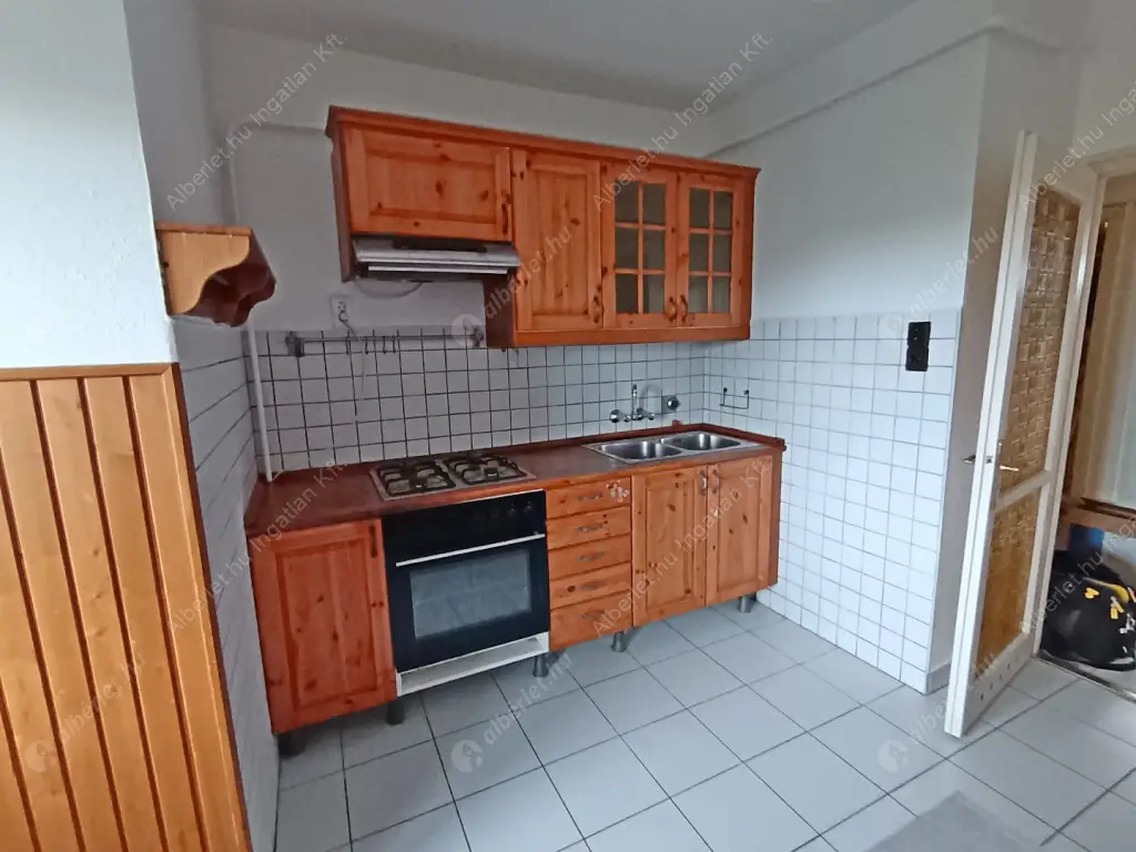 Kiadó albérlet 290000 Ft/hó áron: Budapest, XI. kerület  Barackfa utca. Mérete: 56 nm, 2 szobás | Alberlet.hu - 6571663