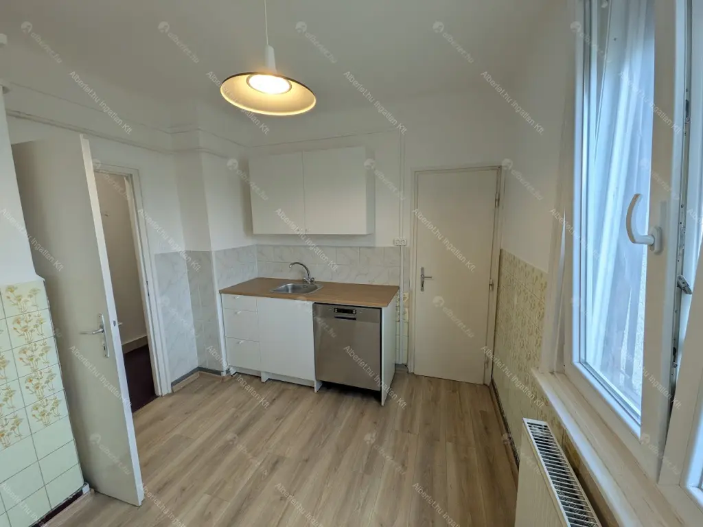 Kiadó albérlet 265000 Ft/hó áron: Budapest, XI. kerület  Baranyai tér. Mérete: 55 nm, 2 szobás | Alberlet.hu - 6698968