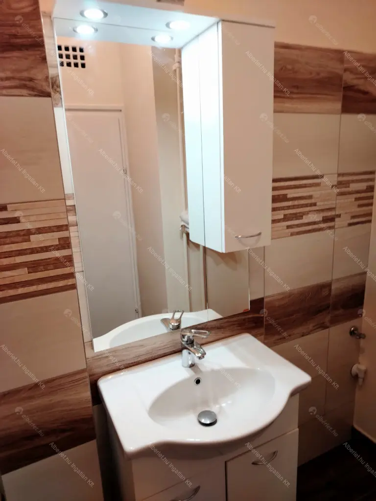 Kiadó albérlet 280000 Ft/hó áron: Budapest, XI. kerület  Baranyai utca. Mérete: 51 nm, 2 szobás | Alberlet.hu - 6674727