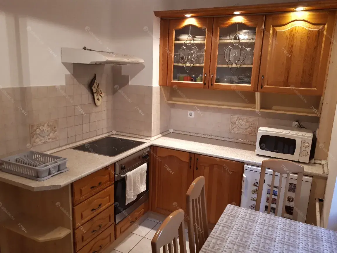 Kiadó albérlet 280000 Ft/hó áron: Budapest, XI. kerület  Baranyai utca. Mérete: 52 nm, 2 szobás | Alberlet.hu - 6693986