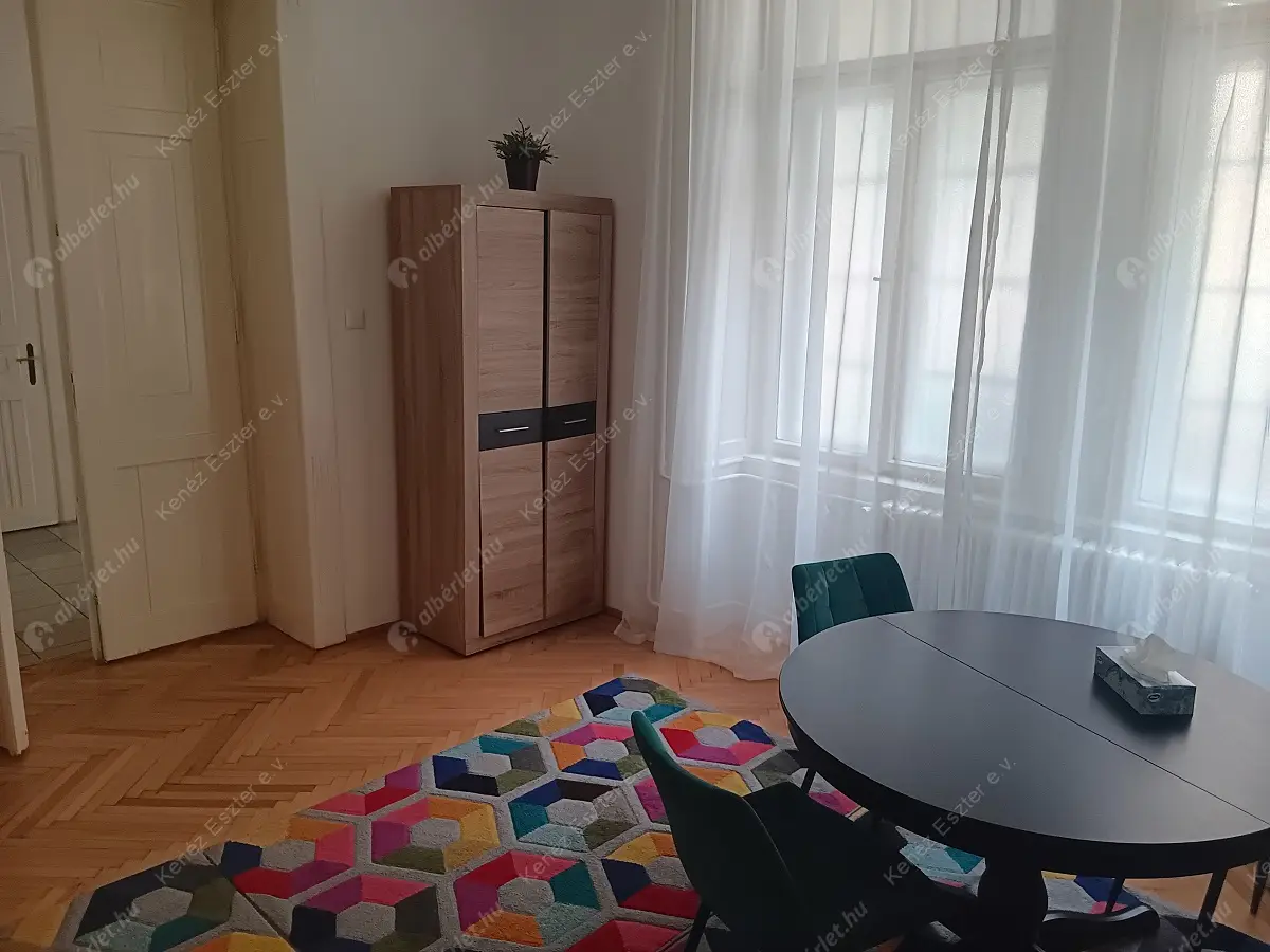 Kiadó albérlet 750000 Ft/hó áron: Budapest, XI. kerület  Bartók Béla út. Mérete: 166 nm, 5 szobás | Alberlet.hu - 6568704