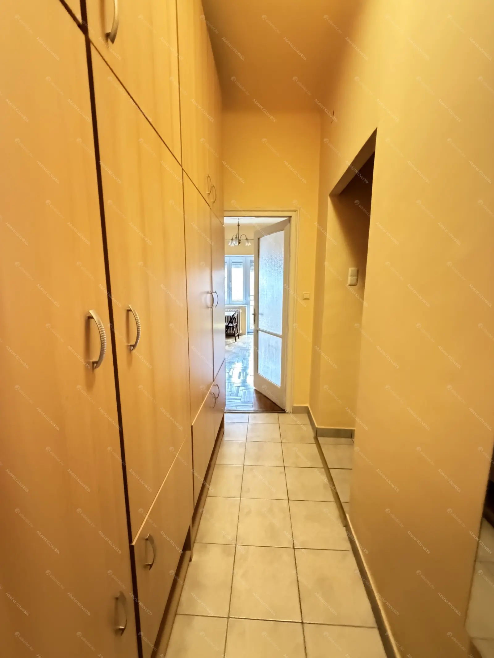 Kiadó albérlet 175000 Ft/hó áron: Budapest, XI. kerület  Bartók Béla út. Mérete: 29 nm, 1 szobás | Alberlet.hu - 6687135