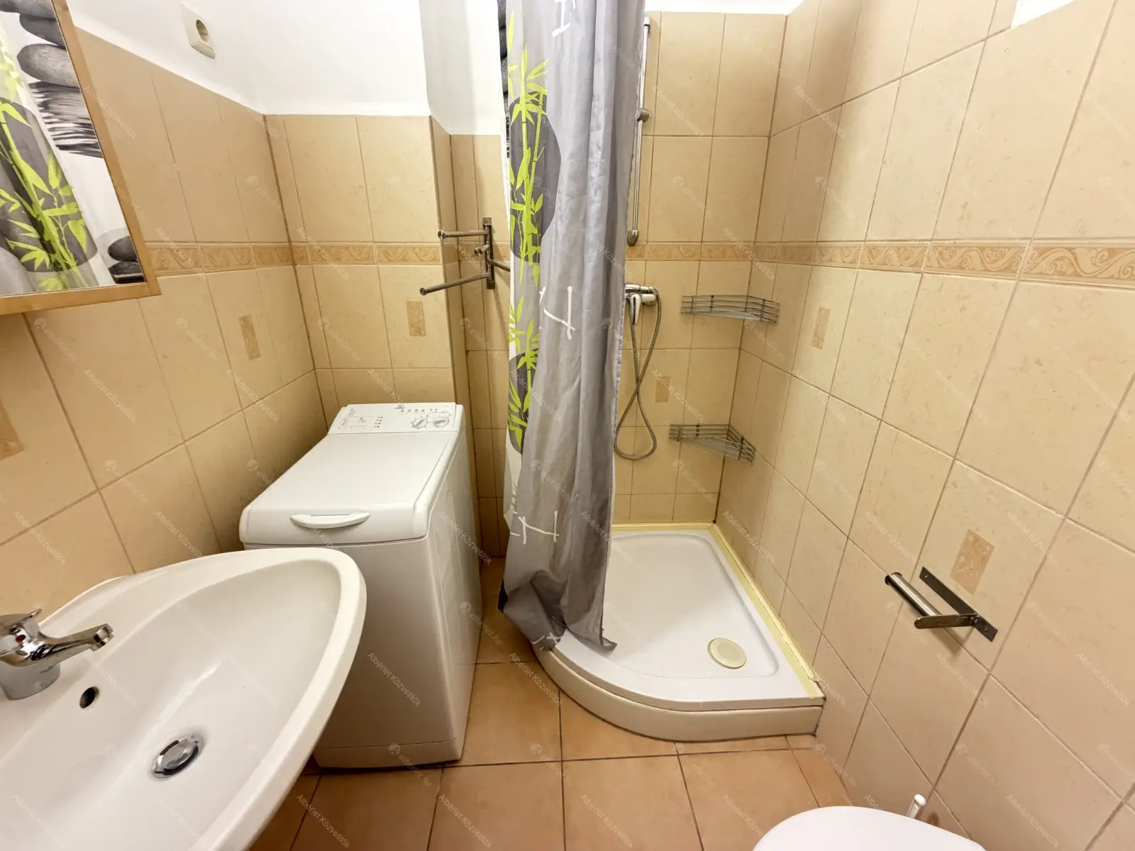 Kiadó albérlet 175000 Ft/hó áron: Budapest, XI. kerület  Bartók Béla út. Mérete: 29 nm, 1 szobás | Alberlet.hu - 6687137