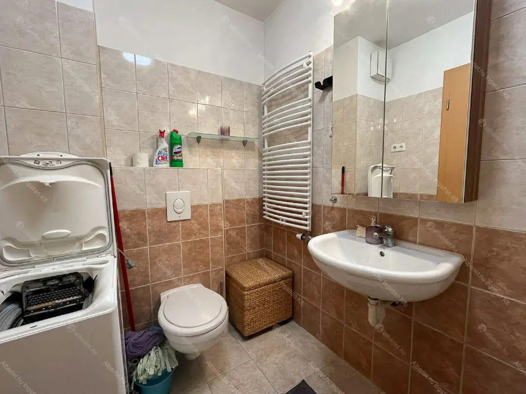 Kiadó albérlet 220000 Ft/hó áron: Budapest, XI. kerület  Bartók Béla út. Mérete: 34 nm, 1 szobás | Alberlet.hu - 6701645