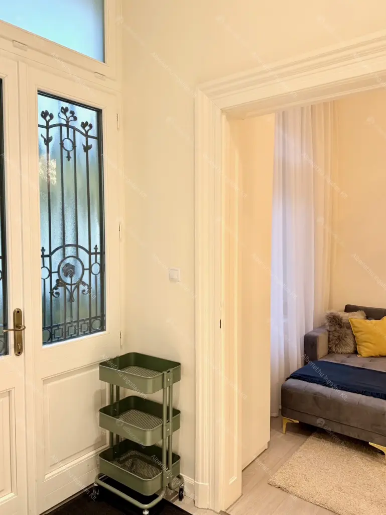 Kiadó albérlet 250000 Ft/hó áron: Budapest, XI. kerület  Bartók Béla út. Mérete: 40 nm, 1 szobás | Alberlet.hu - 6675621