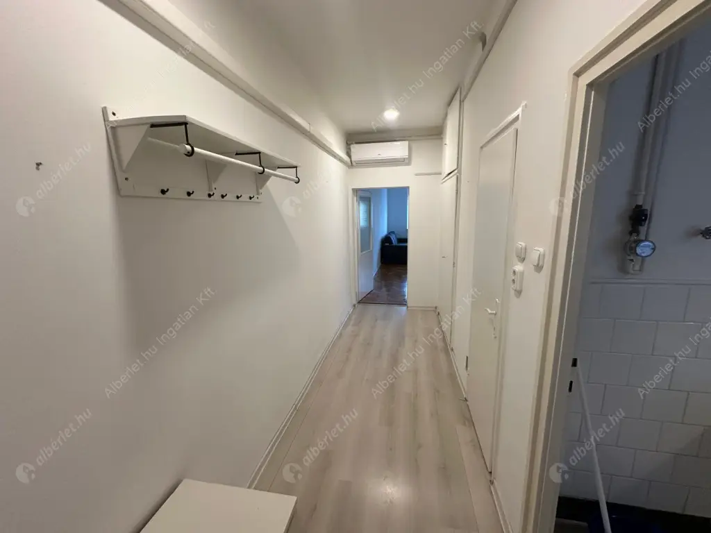 Kiadó albérlet 260000 Ft/hó áron: Budapest, XI. kerület  Bartók Béla út. Mérete: 45 nm, 1 szobás | Alberlet.hu - 6549294