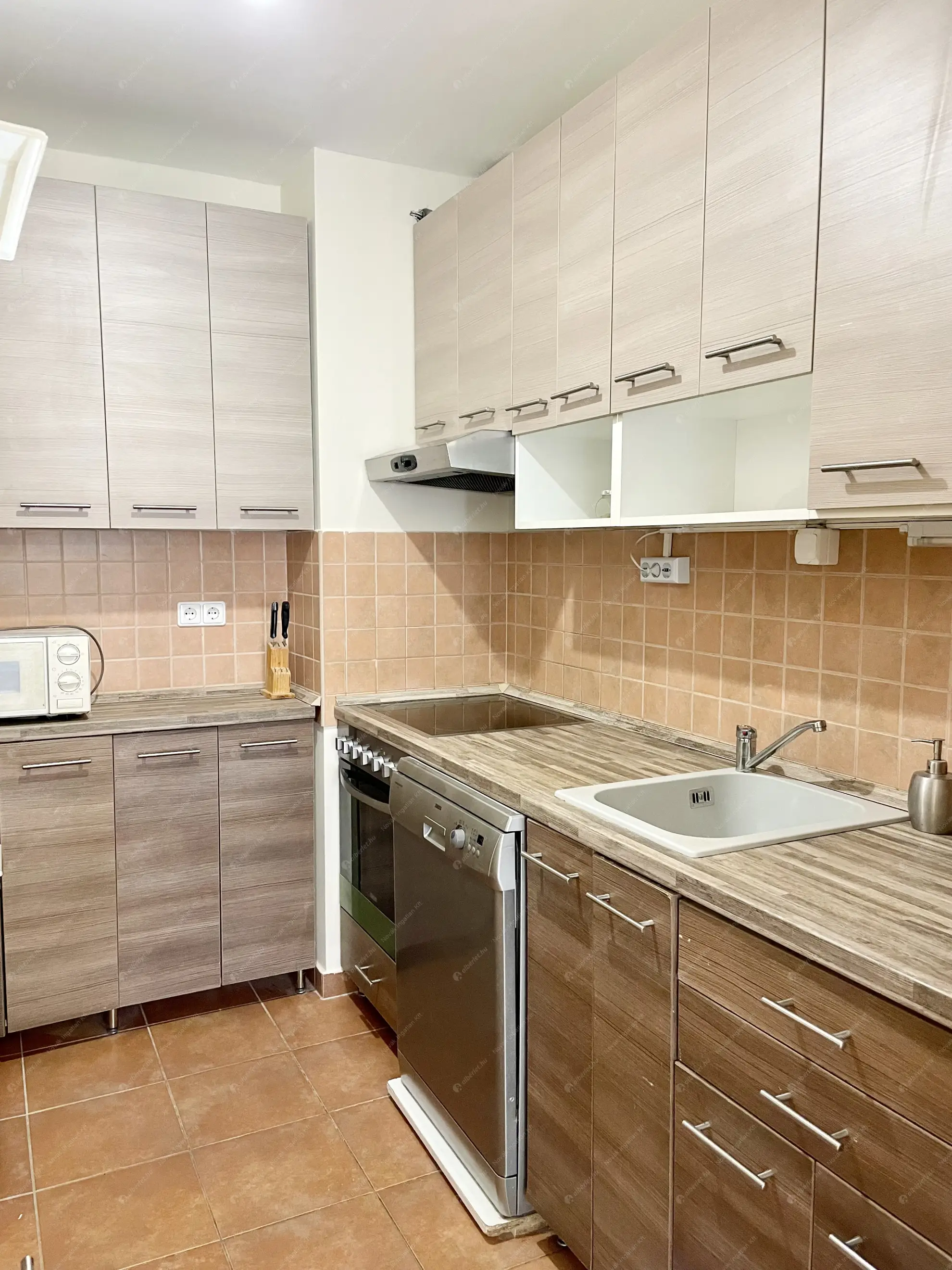 Kiadó albérlet 250000 Ft/hó áron: Budapest, XI. kerület  Bartók Béla út. Mérete: 50 nm, 2 szobás | Alberlet.hu - 6559571