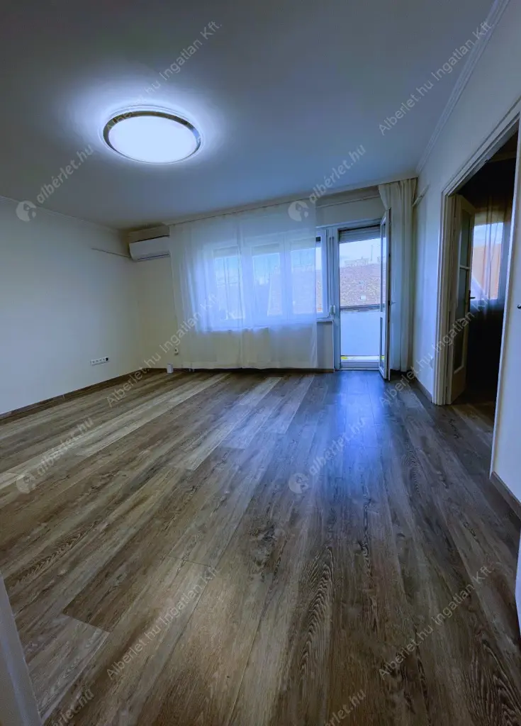 Kiadó albérlet 270000 Ft/hó áron: Budapest, XI. kerület  Bartók Béla út. Mérete: 54 nm, 2 szobás | Alberlet.hu - 6560257