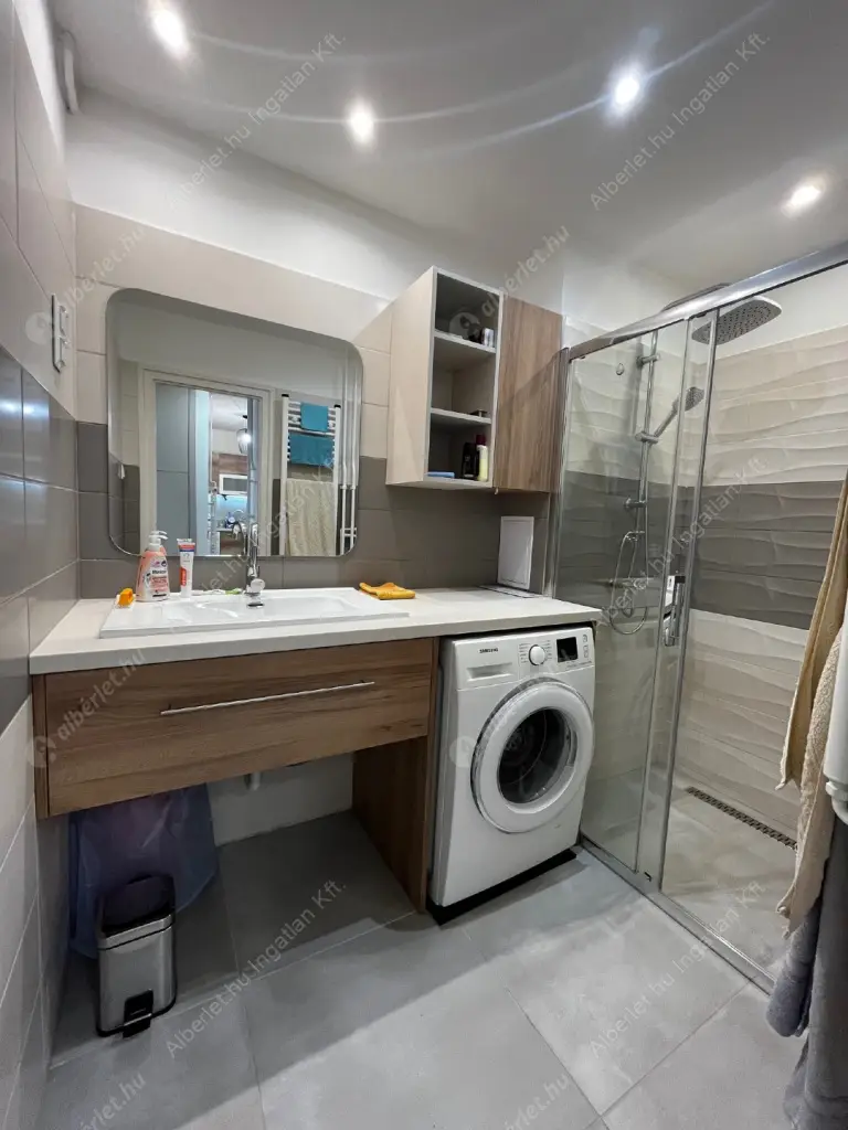 Kiadó albérlet 270000 Ft/hó áron: Budapest, XI. kerület  Bartók Béla út. Mérete: 54 nm, 2 szobás | Alberlet.hu - 6560262