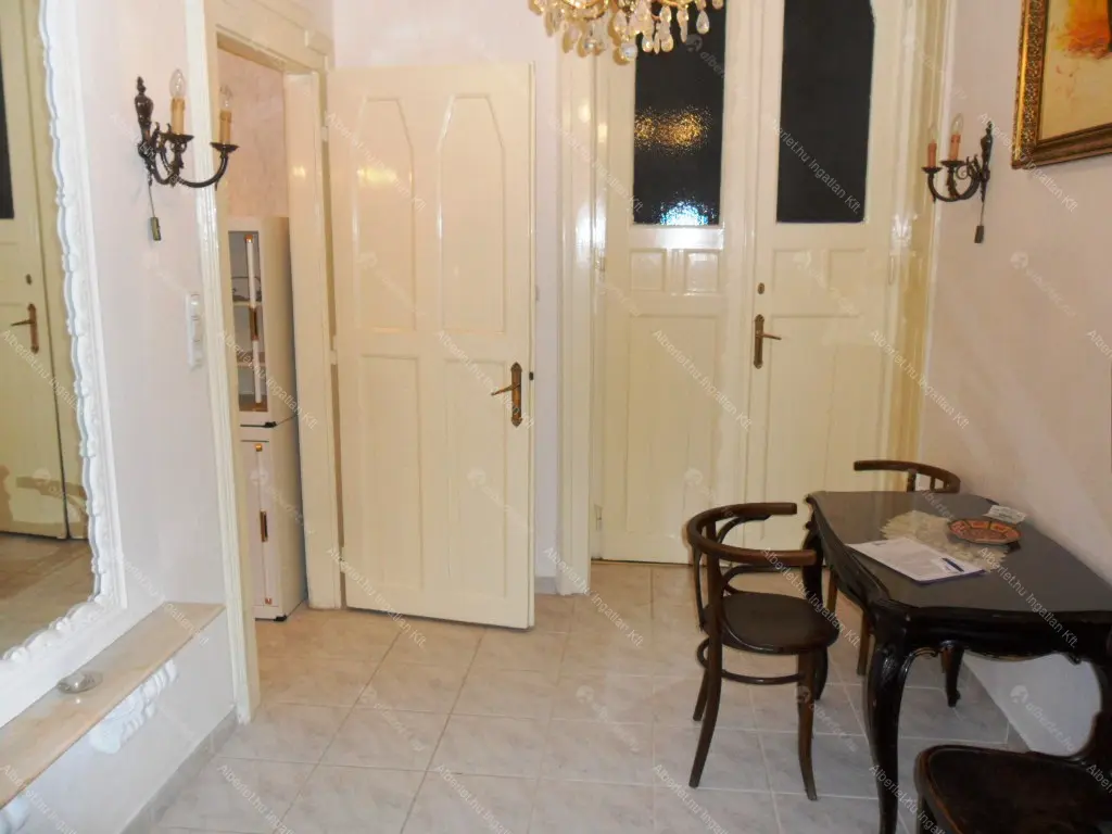 Kiadó albérlet 290000 Ft/hó áron: Budapest, XI. kerület  Bartók Béla út. Mérete: 64 nm, 2 szobás | Alberlet.hu - 6697466