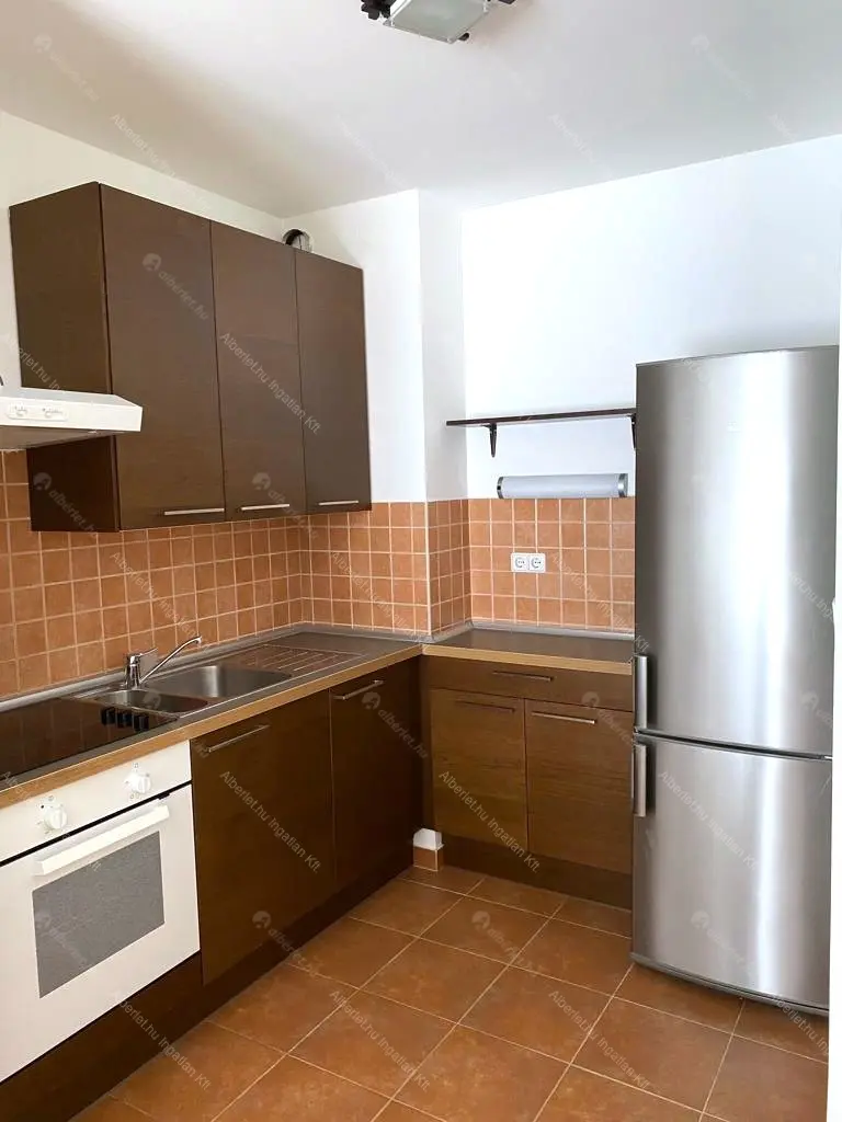 Kiadó albérlet 320000 Ft/hó áron: Budapest, XI. kerület  Bartók Béla út. Mérete: 65 nm, 3 szobás | Alberlet.hu - 6649619