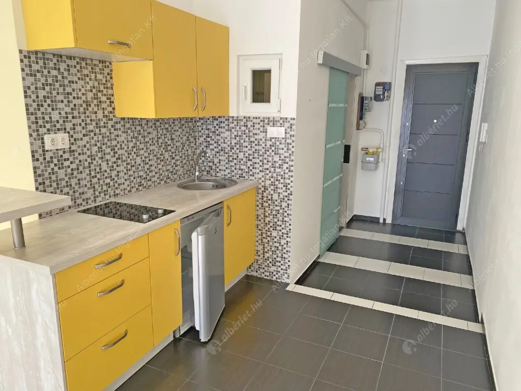 Kiadó albérlet 200000 Ft/hó áron: Budapest, XI. kerület  Bercsényi utca. Mérete: 33 nm, 1 szobás | Alberlet.hu - 6605364